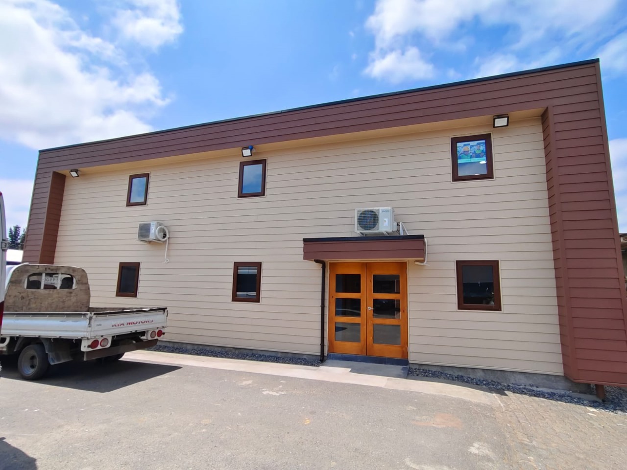Edificio Comercial y Mejoramiento Portal de Acceso Forestal Andes (2)